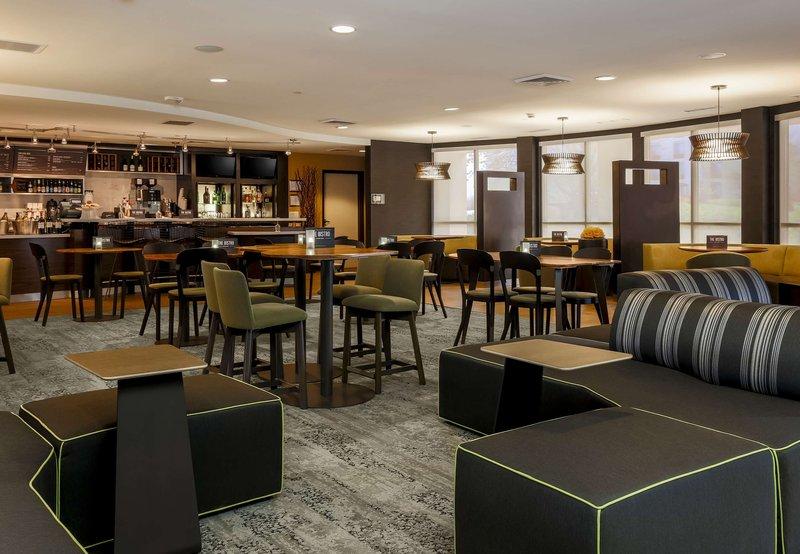 Courtyard By Marriott Potomac Mills Woodbridge Hotel Екстериор снимка